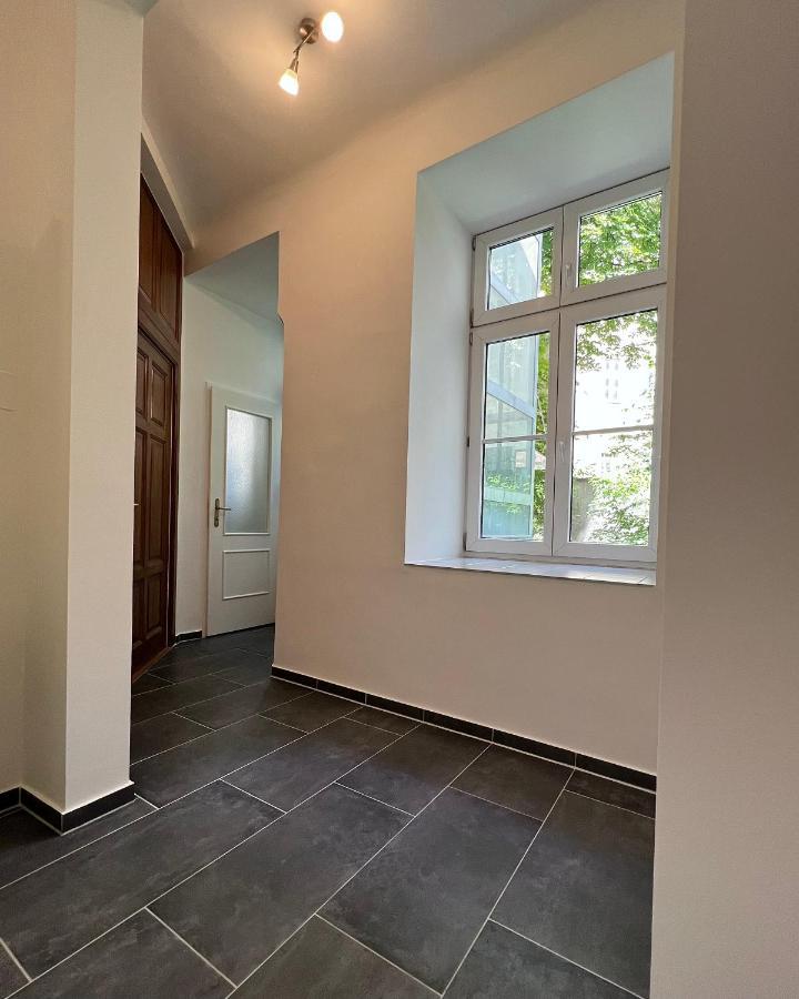 Modernes Juwel In Zentraler Lage Apartment Viena Exterior foto