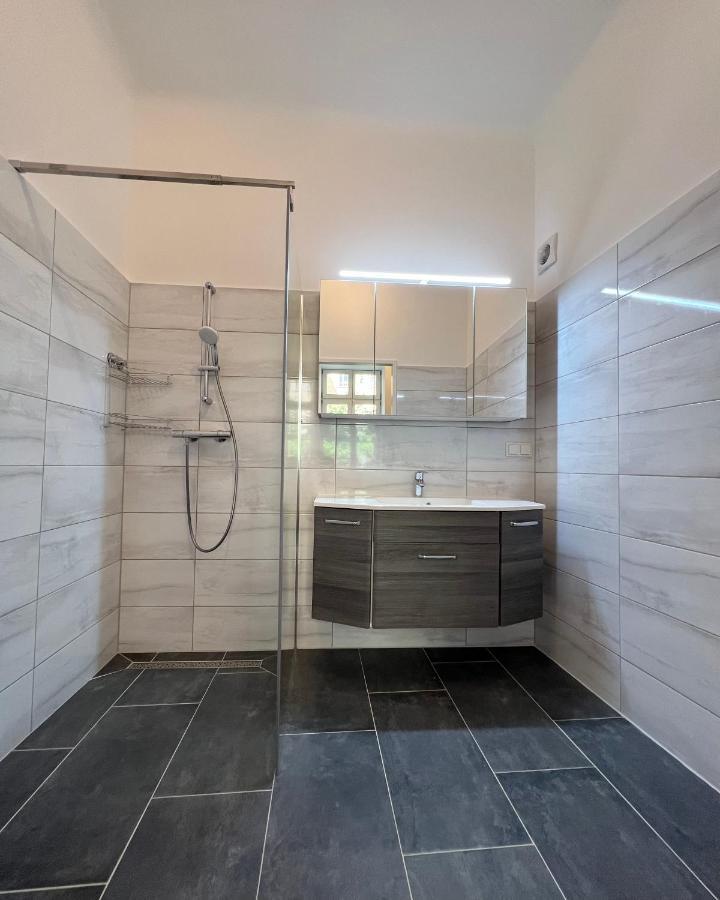Modernes Juwel In Zentraler Lage Apartment Viena Exterior foto